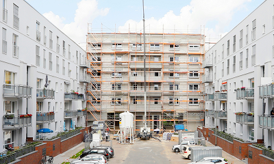 Spektakuläres Wohnungsbauprojekt setzt auf Absturzsicherung mit JB-D/FA PLUS